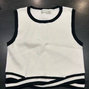 Sleeveless sweater with Black Trim - pants store